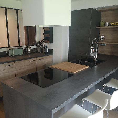 Appartement Meuble Tout Confort Scionzier Kültér fotó