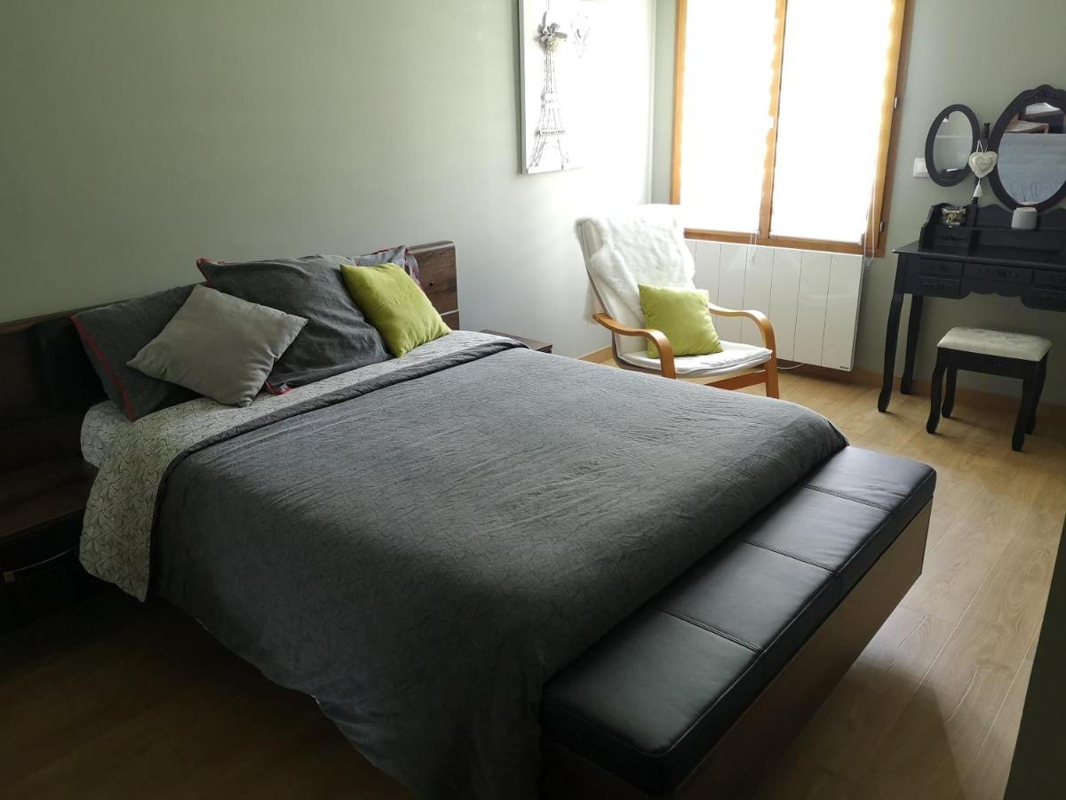 Appartement Meuble Tout Confort Scionzier Kültér fotó